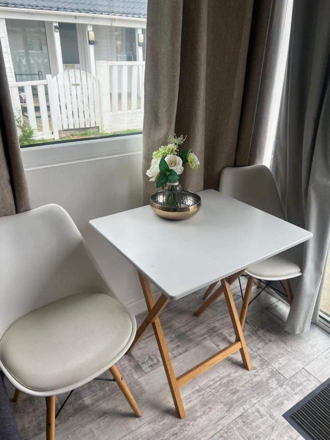 Stunning One Bed Modern & Contemporary Chalet Bridlington Exteriér fotografie